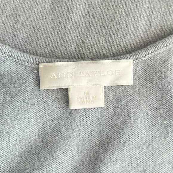 Ann Taylor 100% cashmere top - Picture 3 of 4